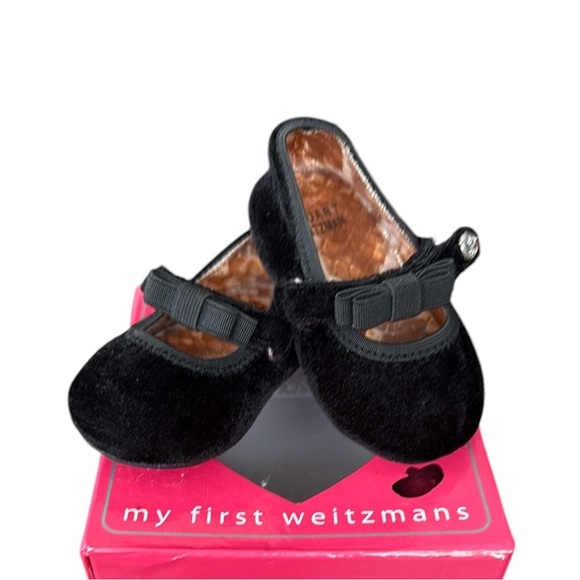 Stuart Weitzman Other - Stuart Weitzman My First Weitzmans Baby Pali Velvet Strap Size 3